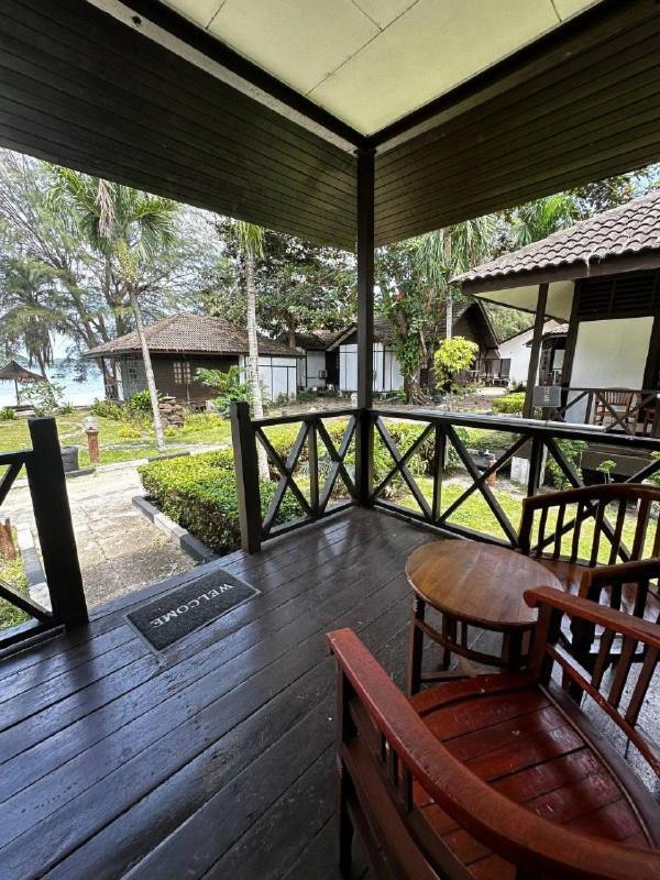 Pir - Resort Perhentian Island Kampong Pasir Hantu Exterior photo