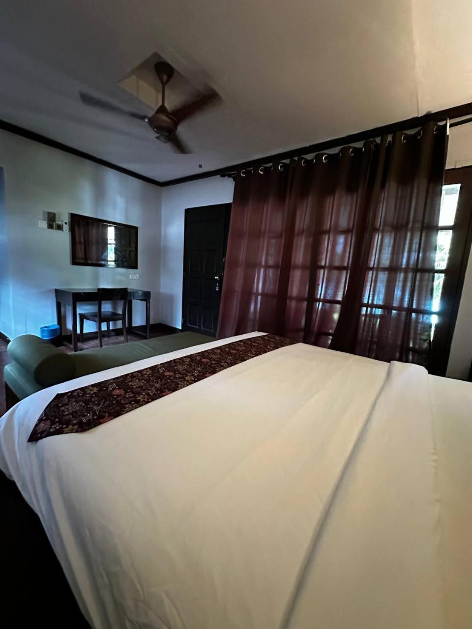 Pir - Resort Perhentian Island Kampong Pasir Hantu Exterior photo